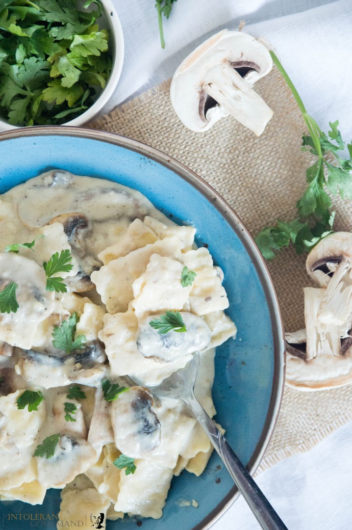 Creamy Mushroom Sauce with Pumpkin Raviolini - a delicious fusion of creamy sauce with fresh flavours. Perfect for lunch or dinner, and dairy and gluten-free too! www.intolerantgourmand.com